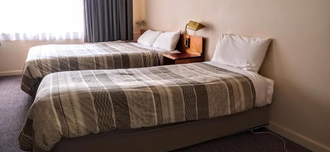 Redhill Cooma Motor Inn Kültér fotó