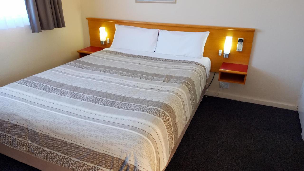 Redhill Cooma Motor Inn Kültér fotó