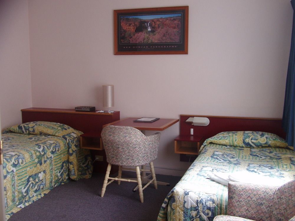 Redhill Cooma Motor Inn Kültér fotó