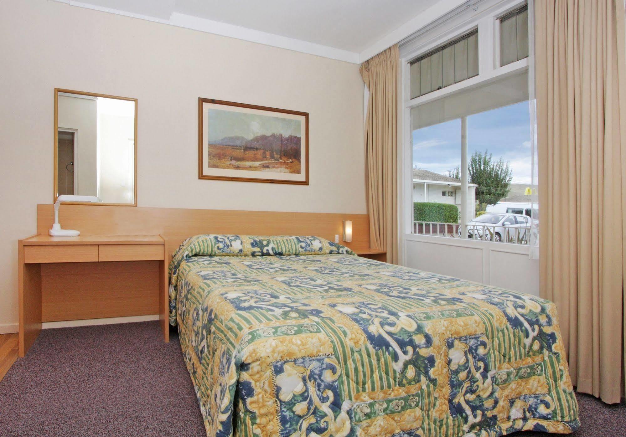 Redhill Cooma Motor Inn Kültér fotó