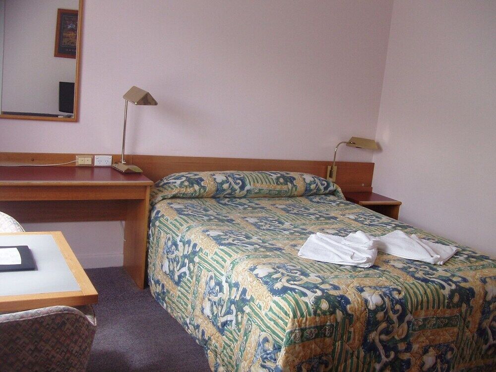 Redhill Cooma Motor Inn Kültér fotó